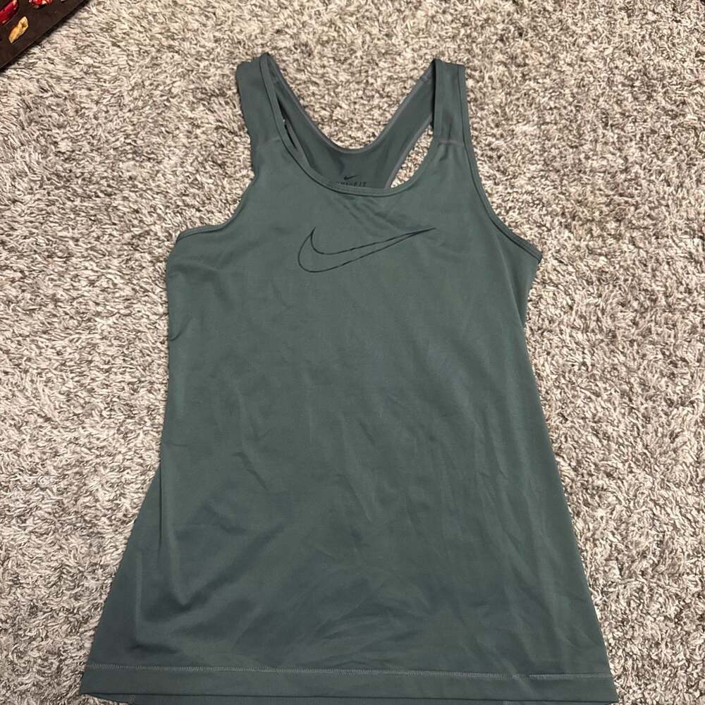 Nike Women's Victory Racerback Dri-FIT Tank Top Carbon Heather